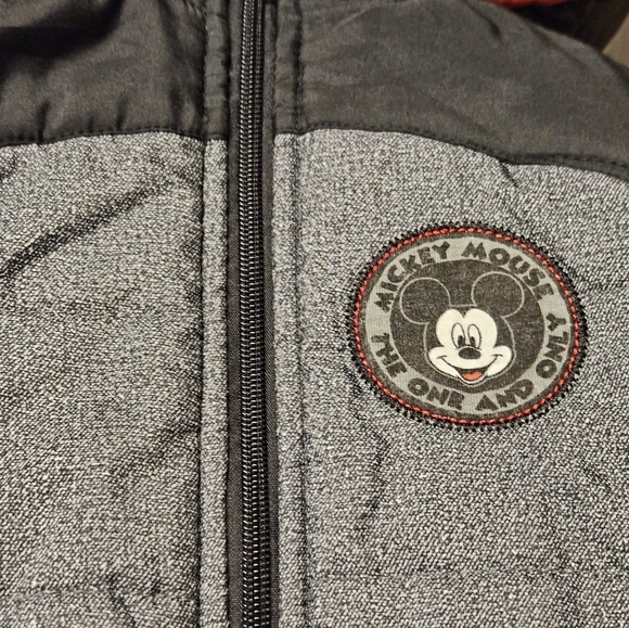 Disney Boys Mickey Mouse Puffer Vest Gray Black Hood Ears Zip Up size 5T - Picture 4 of 11